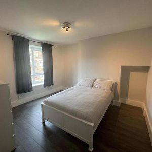 Deluxe Zimmer mit Kingsize-Bett
